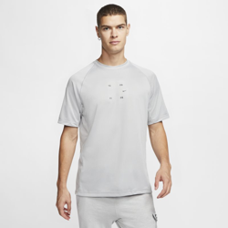 Nike Sportswear Tech Pack Camiseta de manga corta de tejido Knit - Hombre - Gris características