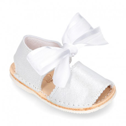 Menorquina Tipo Angelito En Piel Metalizada Y Suela Súper Flexible. 18 Plata en oferta