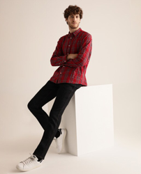 Wrangler - Vaquero De Hombre Regular Azul en oferta