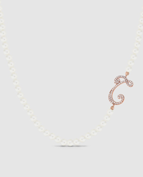MARCELLO PANE - Collar Letters Inicial T De Plata, Perlas Y Circonitas en oferta