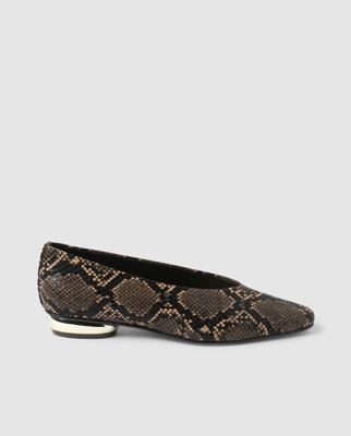Fórmula Joven - Zapatos Planos De Mujer En Beige Con Print Animal