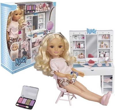 Famosa Nancy, un día de belleza