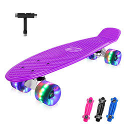 BELEEV Skateboard 55cm/22inch para Principiantes Adultos y Niños, Mini Cruiser Retro Skateboard con All-in-One Skate T-Tool, Skateboard con 4 LED PU R en oferta