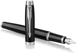 Parker IM -Pluma estilográfica lacada en negro con adorno cromado, plumín mediano y recambio de tinta azul (1931651) precio