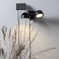 Lámpara LED solar Powerspot sensor, 2 luces características