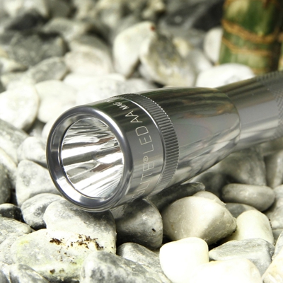 Linterna LED Mini Maglite, titanio