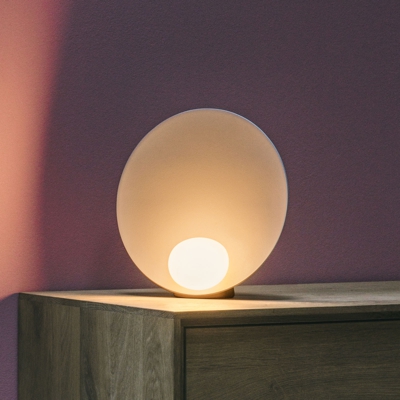 Vibia Musa 7400 lámpara de mesa LED de pie, salmón