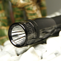 Útil linterna LED Mini-Maglite, negro precio