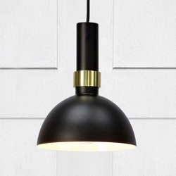 Lámpara colgante negra Larry con detalle de latón precio