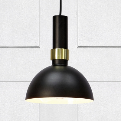 Lámpara colgante negra Larry con detalle de latón