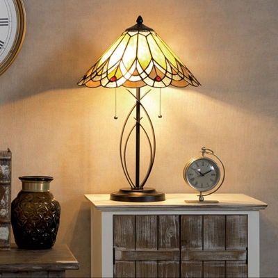 Lámpara de mesa 5186 con pantalla de vidrio ámbar