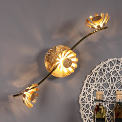 Plafón LED Bloom 3 luces oro características