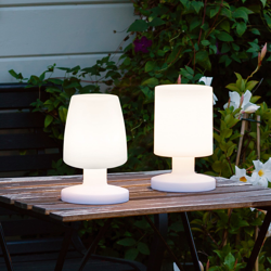 Lámpara de mesa LED Dora con batería, exterior características