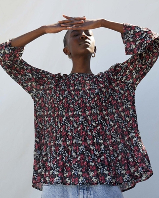 Sfera - Blusa Plisada De Mujer Con Cierre Trasero