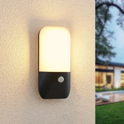 Lucande Bazilea aplique LED de exterior con sensor