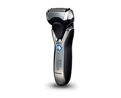 Panasonic ES-RT67-S503 - Afeitadora Eléctrica para Hombre (WET&DRY, Recargable, 3 Hojas de Acero Inoxidable, 5 Indicador LED, 100% Lavable) Plateado precio