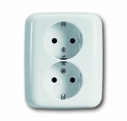 Busch-Jaeger 20-02EUJ-214 - Enchufe Schuko doble, color blanco precio