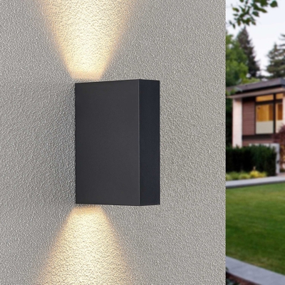 Lindby Ugar aplique LED de exterior 4,8 cm up/down