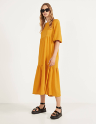 Bershka Vestido Estampado Con Volumen Mujer S Mostaza en oferta