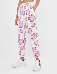 Bershka Pantalón Jogger Smiley Mujer Xs Blanco características
