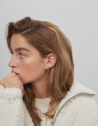 Bershka Set Pendientes Negros Mujer Oro características