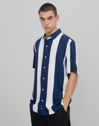 Bershka Camisa De Rayas Hombre Xs Marino precio