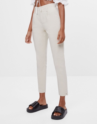 Bershka Pantalón Chino Pinzas Mujer 36 Arena