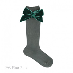 Calcetín Alto Lazo Grande Terciopelo Condor. 00 795-pino en oferta