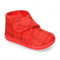 Botita Casa Niños Sin Cordones En Pana Fina Con Rayas. 21 Rojo precio