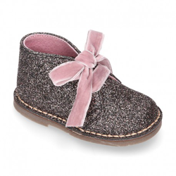 Botita Safari Niña Lazos Glitter Y Lazos De Terciopelo. 34 Rosa características