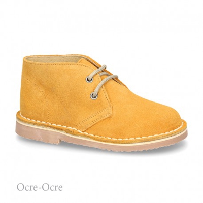Bota Safari O Pisacacas Con Cordones En Piel Serraje. 23 Ocre