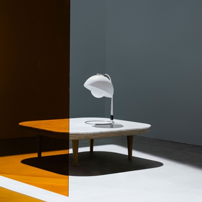 AndTradition Flowerpot VP4 mesa, blanco mate