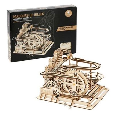 Maqueta circuito de canicas