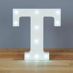 Letra de luz First T en oferta