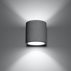 Lámpara de pared Ara forma de cilindro de hormigón en oferta