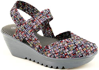 B M Bernie Mev New York Women's Wedge Sandals - Una Sandalia de Punta Cerrado, Abierto atras y Ligera, con Plantilla de Memory Foam pasear en Verano y