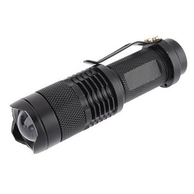 Linterna Super Bright con zoom ajustable, con 3 modos de luz