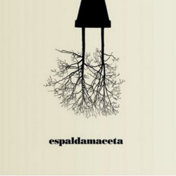 Madera y poca luz características