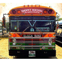 Black Birds Are Dancing.. características