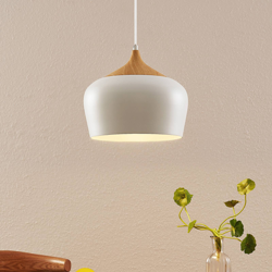 Lindby Vilsera lámpara colgante en blanco, madera en oferta