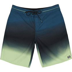BILLABONG Resistance OG Shorts, Hombre, Black, 36 en oferta