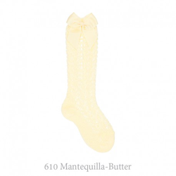 Calcetín Alto Perlé Calado Con Lazos Condor. 6 610-mantequilla en oferta
