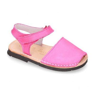 Menorquina Niños Piel Extra Suave Cierre Adherente Y Piso Flexible. 25 Fucsia