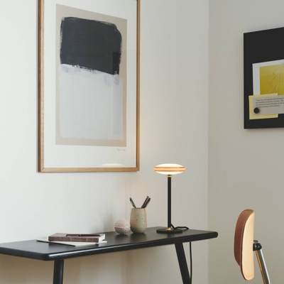 Shade ØS1 lámpara mesa LED anillos latón pie negro