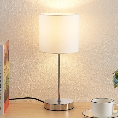 Lindby Leokadia lámpara de mesa, cromo blanco