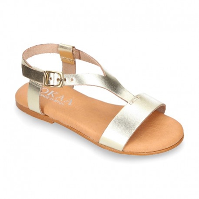 Sandalia Niña En Forma De T En Piel Metalizada . 36 Oro