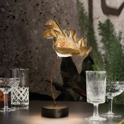 Slamp Lafleur lámpara de mesa LED, batería, velvet características