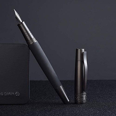 Hongdian 6013 - Pluma estilográfica de titanio negro mate con caja de regalo de metal
