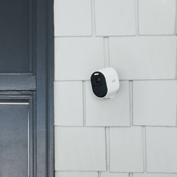 Arlo Ultra 2 sistema seguridad 3 cámaras exterior características
