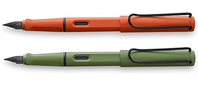 LAMY Safari Juego de Bolígrafos del 40 Aniversario - Savannah & Terra - 2 x Pluma Estilográfica Punta Mediana (M)